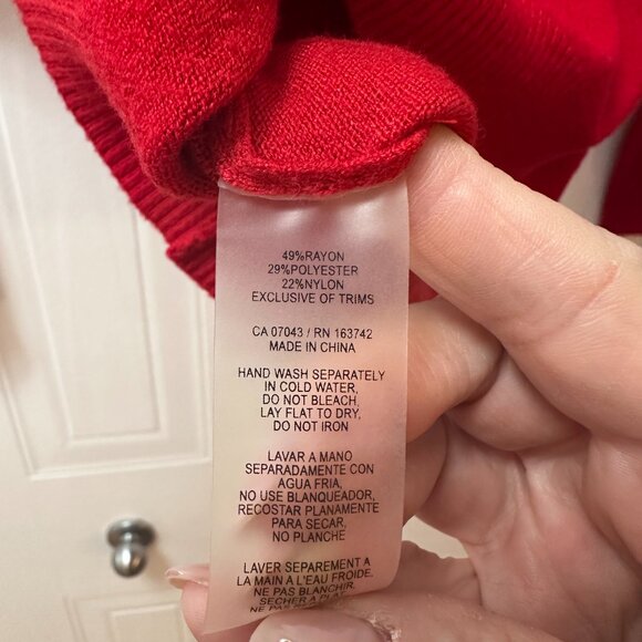 CRIMSON "LIV MILANO" XL WOMEN'S LONG-SLEEVED SWEATER W/RHINESTONES ON SLEEVES - Picture 7 of 7